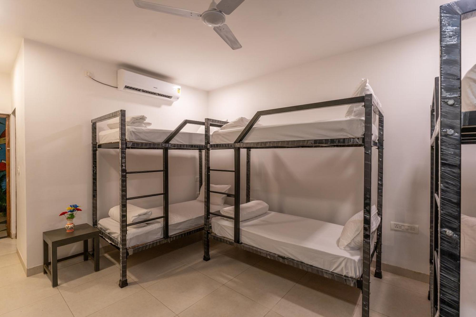 Downtown Arambol - The River Side Hostel Ngoại thất bức ảnh